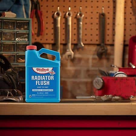 Radiator Flush with a concentrated formula, 32 ounces