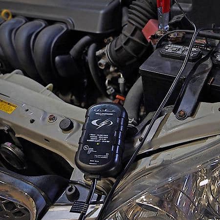 2-in-1 12V Fully Automatic 0.75A Battery Charger and Maintainer