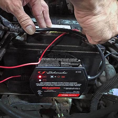1.5A 6/12V Battery Charger Tri DOE