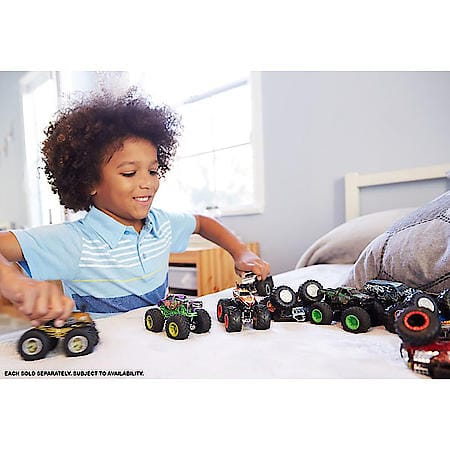 Monster Trucks Collection, 1:64 Cars Diecast (Styles May Vary), Includes Crushable Car