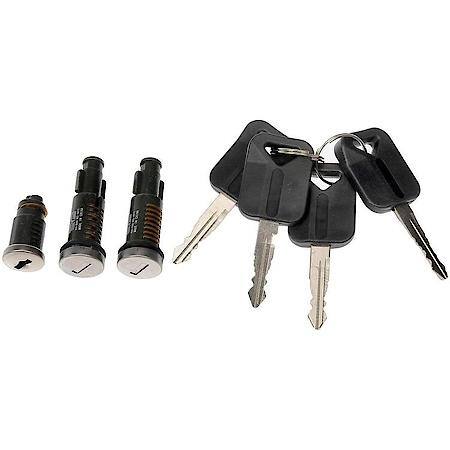 Ignition Lock Cylinder: Four Keys Included