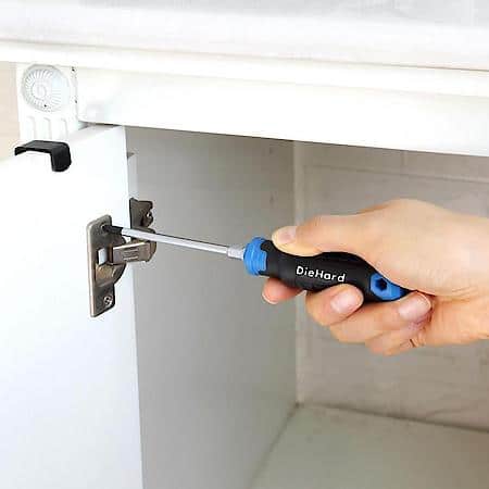 Screwdriver Set: Slotted & Phillips Drivers for Versatile Fastening, 6┬┐Piece