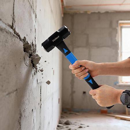 64 oz Mini Sledge Hammer: Reduced Vibration with Ergonomic Grip