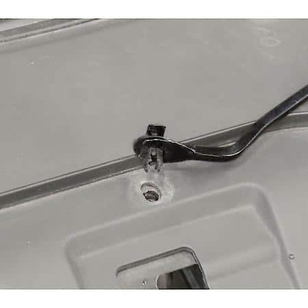Automotive Clip Remover -Angled Head, Safe Fastener Removal, U-notch groove