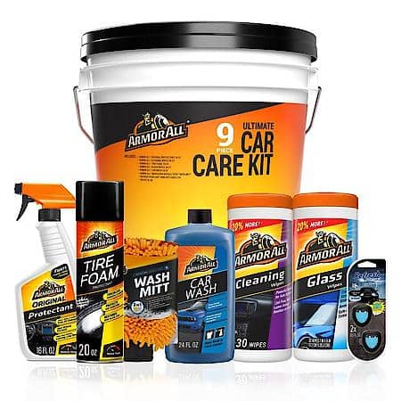 9 Piece Ultimate Car Care Bucket : Car Wash, Cleaning Wipes, Glass Wipes, and More