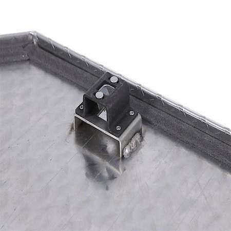 Truck Tool Box: Triangle Trailer, Single Lid, Diamond Tread, Silver, Aluminum, 2.65CuFt Capacity