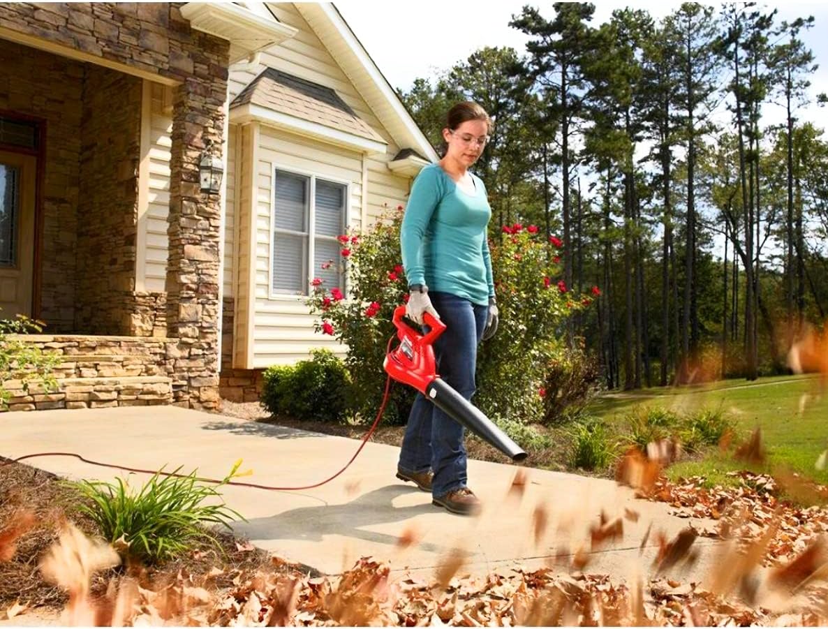 Homelite 150 mph 233 CFM 7 Amp Electric Blower/Sweeper